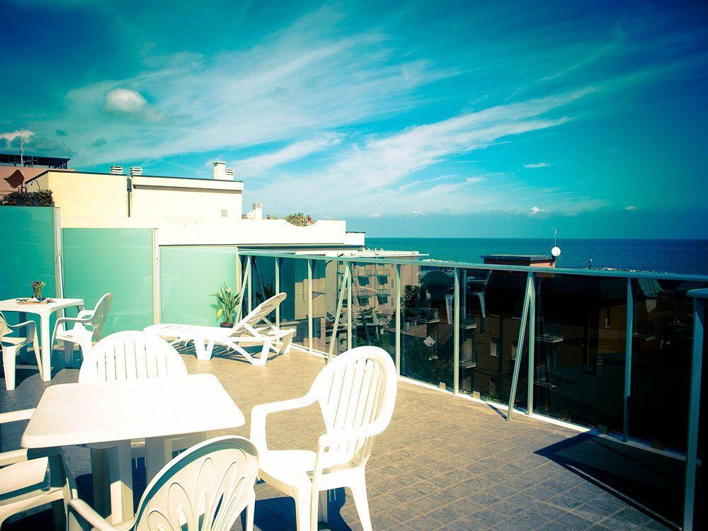 Residence Sottovento Rimini Esterno foto