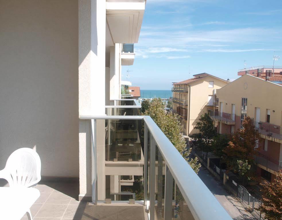 Residence Sottovento Rimini Esterno foto